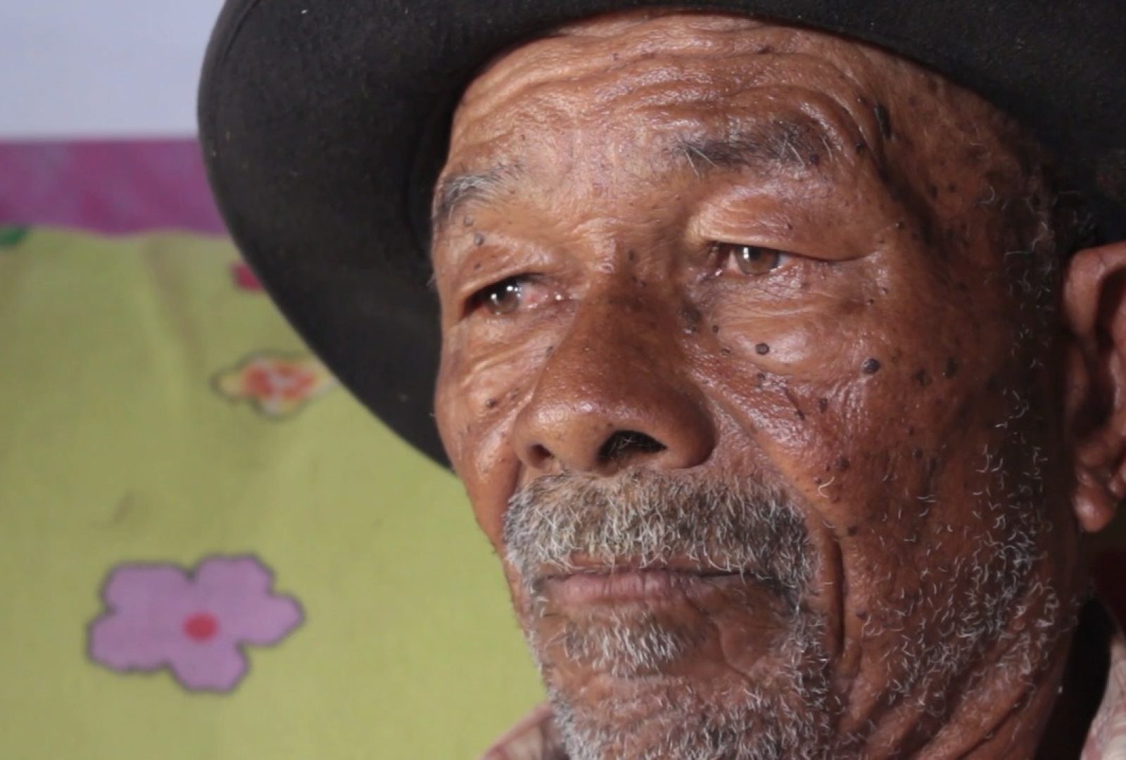 Sequência 01.00_03_12_23.Quadro004 - Mario Zeymison_Easy-Resize.com